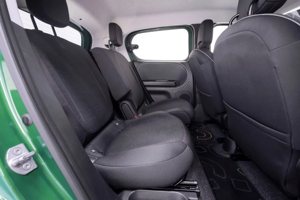 Nuevo Renault Twingo E-Tech: Vuelve el urbano por excelencia 54 Motor16 Renault Twingo E Tech 2026 51 Motor16