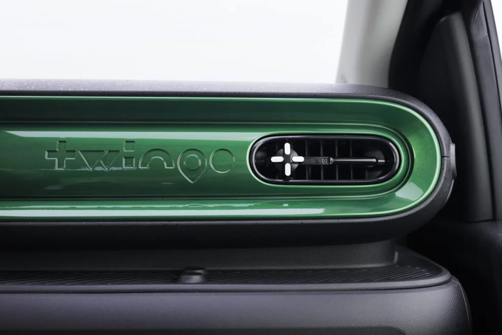 Nuevo Renault Twingo E-Tech: Vuelve el urbano por excelencia 70 Motor16 Renault Twingo E Tech 2026 67 Motor16