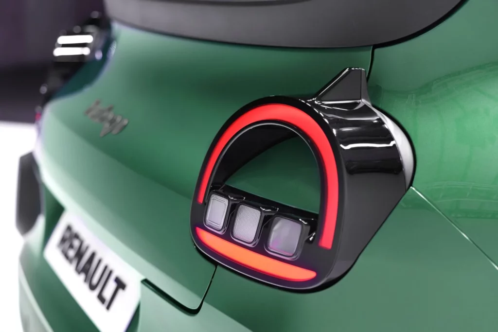 Nuevo Renault Twingo E-Tech: Vuelve el urbano por excelencia 82 Motor16 Renault Twingo E Tech 2026 79 Motor16