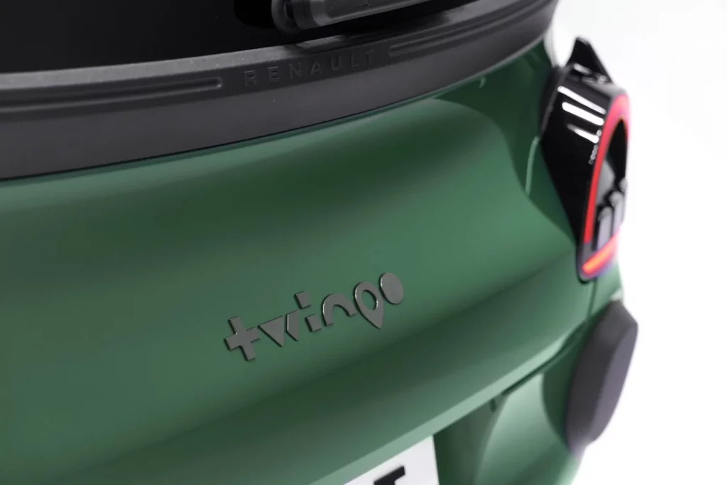 Nuevo Renault Twingo E-Tech: Vuelve el urbano por excelencia 83 Motor16 Renault Twingo E Tech 2026 80 Motor16