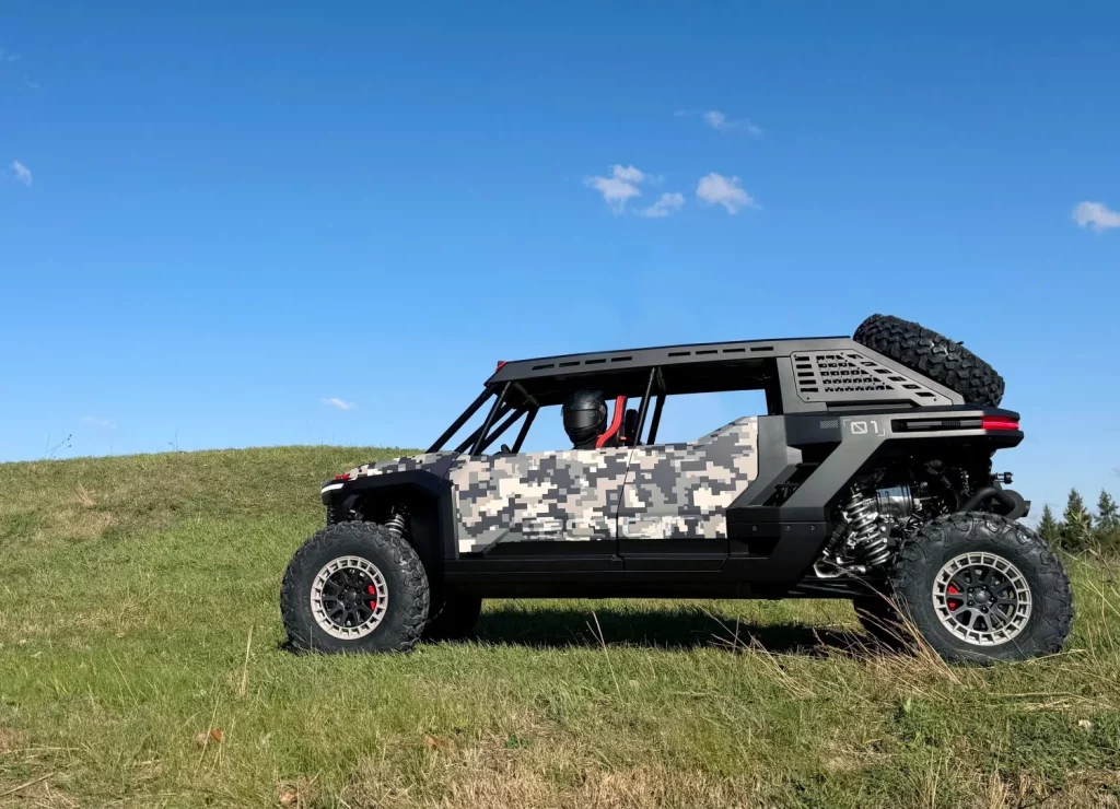 Scion 01: Toyota presenta su side-by-side híbrido de más de 300 CV