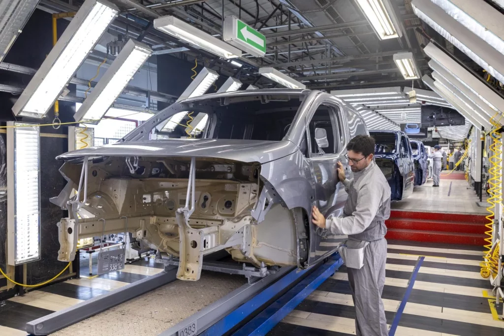 Stellantis Pro One 5 Motor16