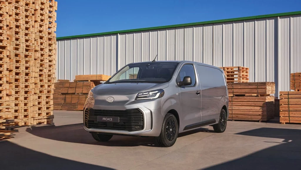 Toyota Proace 5 Motor16