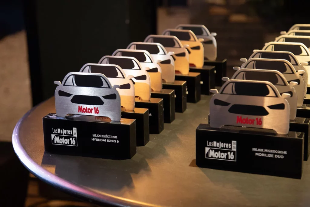 Trofeos de los Premios Motor 16 005 Motor16