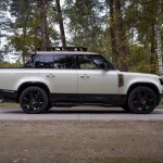 El Defender Pickup renace de la mano de Urban Automotive y Heritage Customs