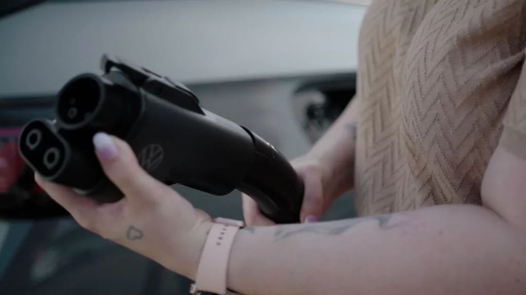 Volkswagen abre las puertas de los supercargadores Tesla a sus eléctricos en EEUU 2 Motor16 Adaptador NCAS de Volkswagen