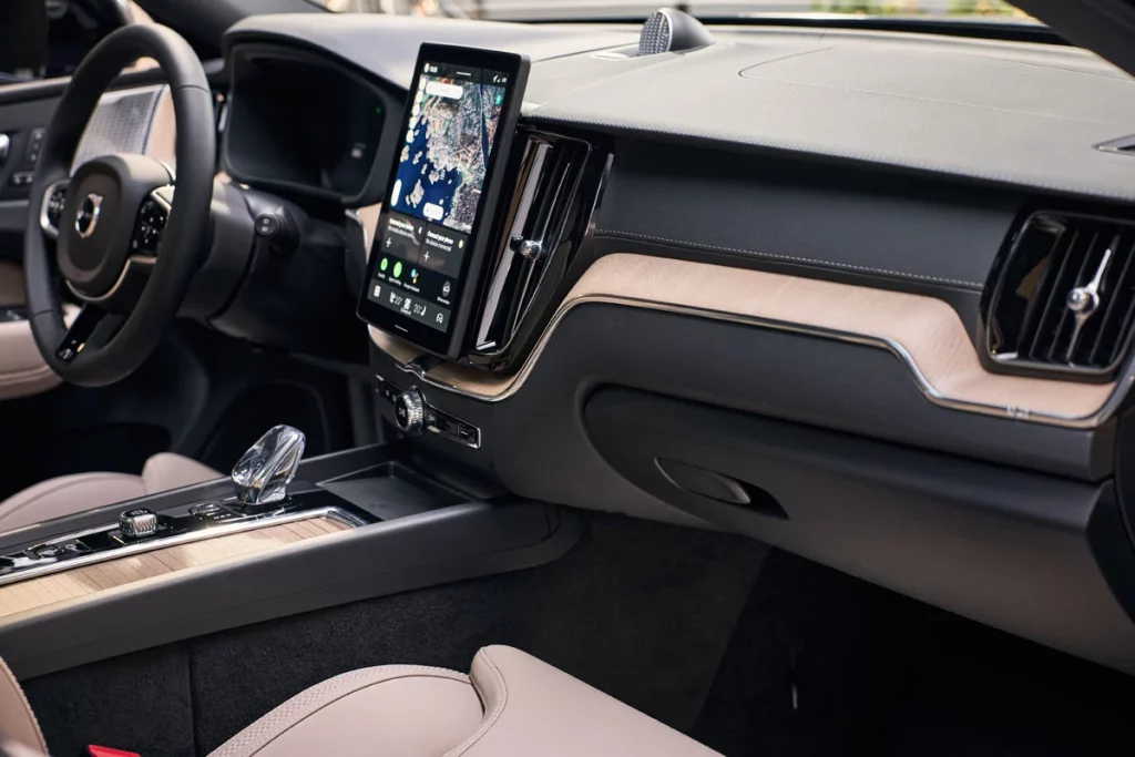 VOLVO XC60 Interior 175 Motor16