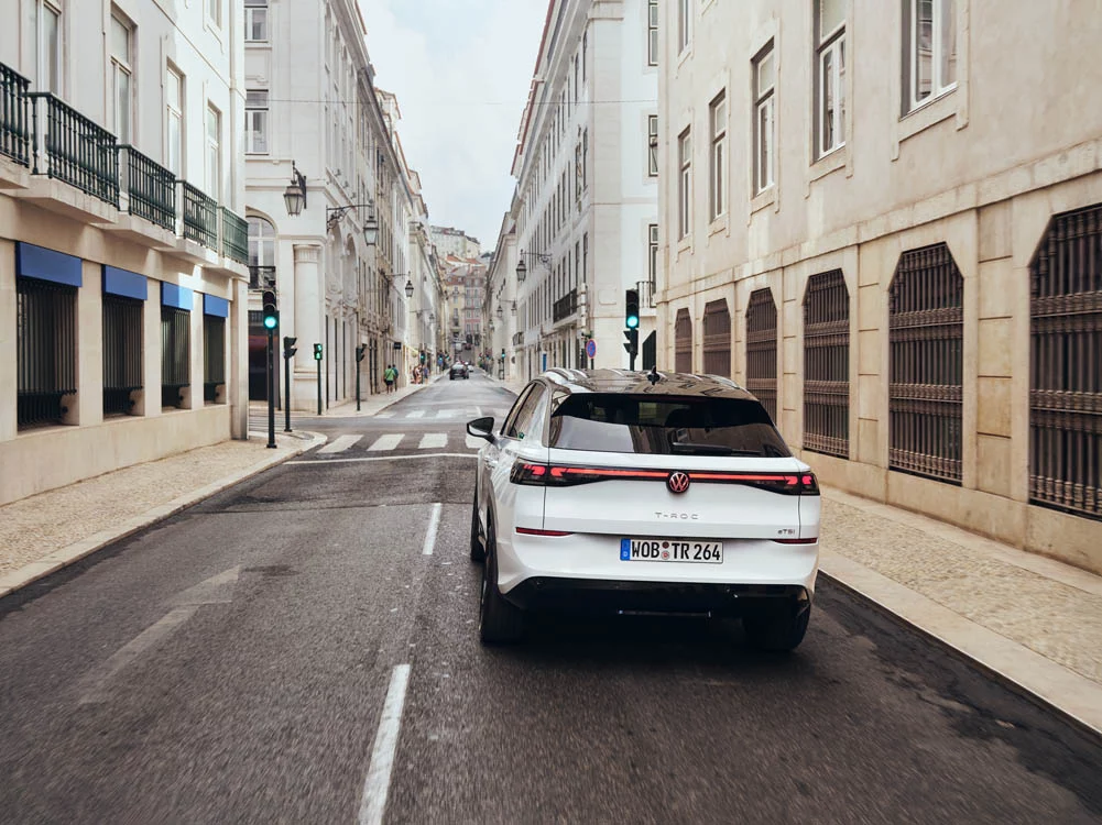 Volkswagen T ROC 2026 61 Motor16