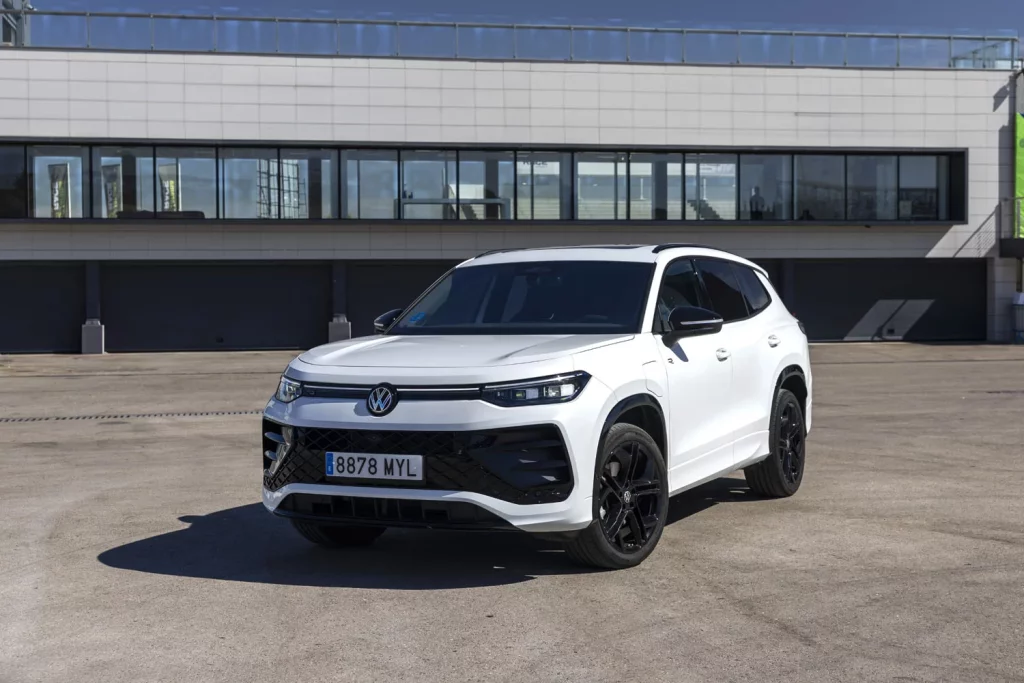 Las estrellas de la apuesta 0 emisiones de Volkswagen 12 Motor16 Volkswagen gama cero VW Tayron 1 Motor16