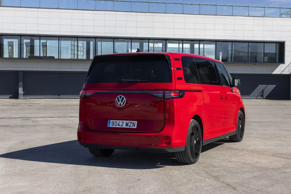 Las estrellas de la apuesta 0 emisiones de Volkswagen 37 Motor16 Volkswagen gama ceroVW ID. Buzz 2 Motor16