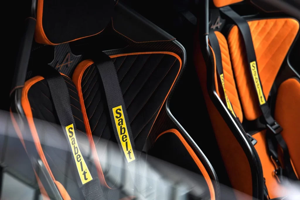 Alpine A110 R Ultime: 345 CV y 110 unidades desde 265.000 euros