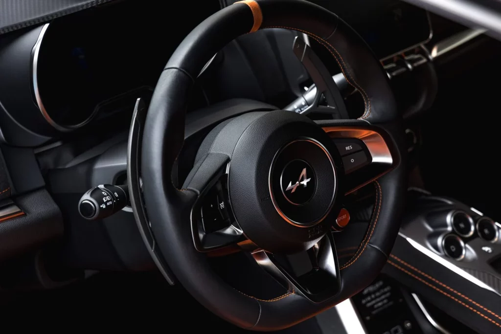 Alpine A110 R Ultime: 345 CV y 110 unidades desde 265.000 euros