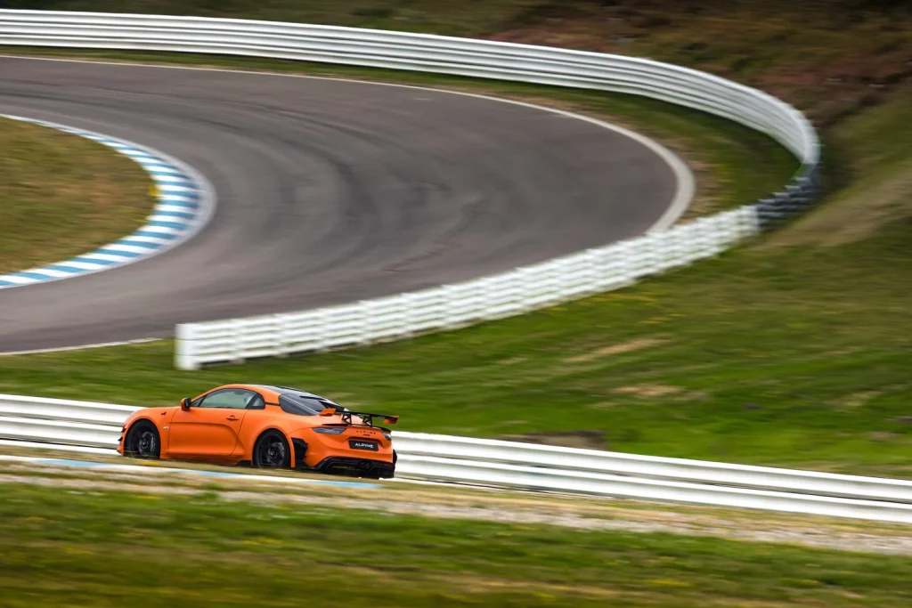 alpine a110 r ultime 7 Motor16