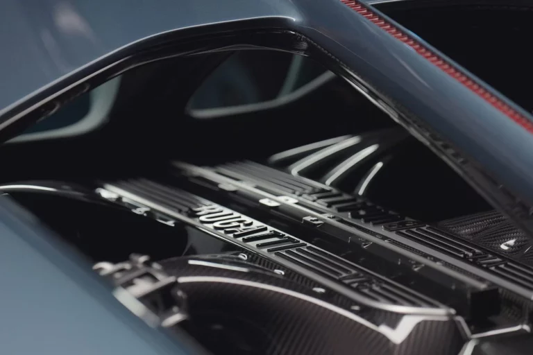 El sonido del V16 del Bugatti Tourbillon exige miles de horas para cumplir la norma de ruido europea sin perder carácter