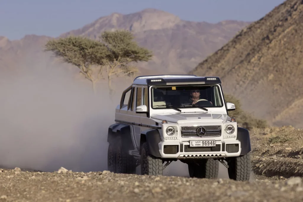 45 años de Mercedes Clase G: El mejor 4x4 se transforma en el único 6x6