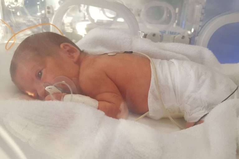 Día Mundial del Niño Prematuro; miles de familias españolas enfrentan retos que no se ven