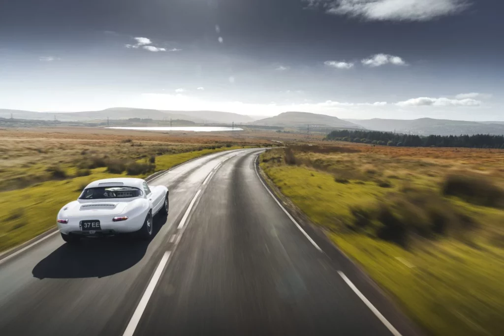 El Jaguar E-Type de Eagle es un radical restomod aligerado