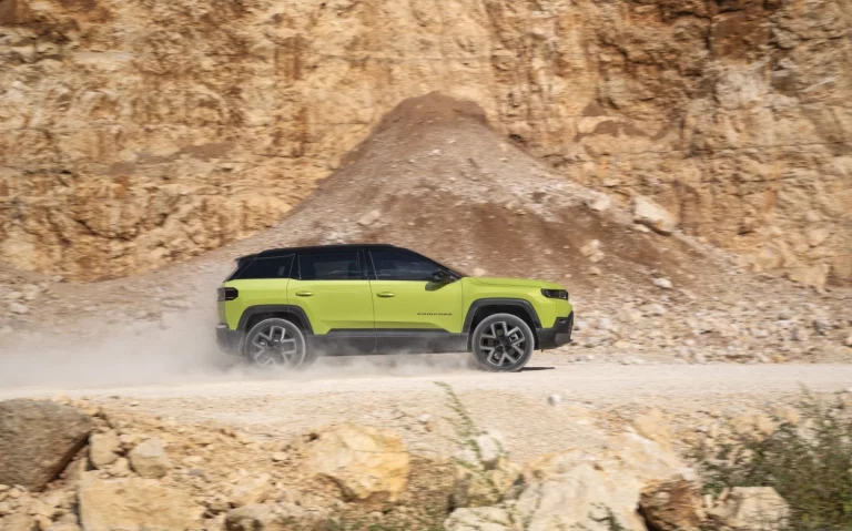 Primera prueba del Jeep Compass: Electrificado, capaz y muy Jeep