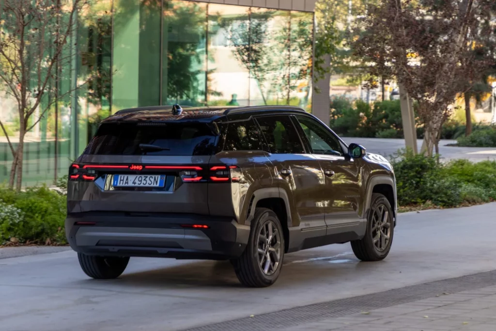 jeep compass 2026 nuevo primera prueba 13 Motor16