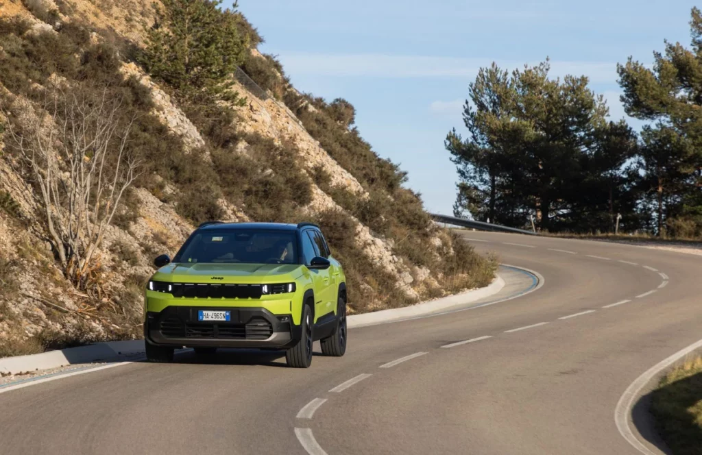 Primera prueba del Jeep Compass: Electrificado, capaz y muy Jeep