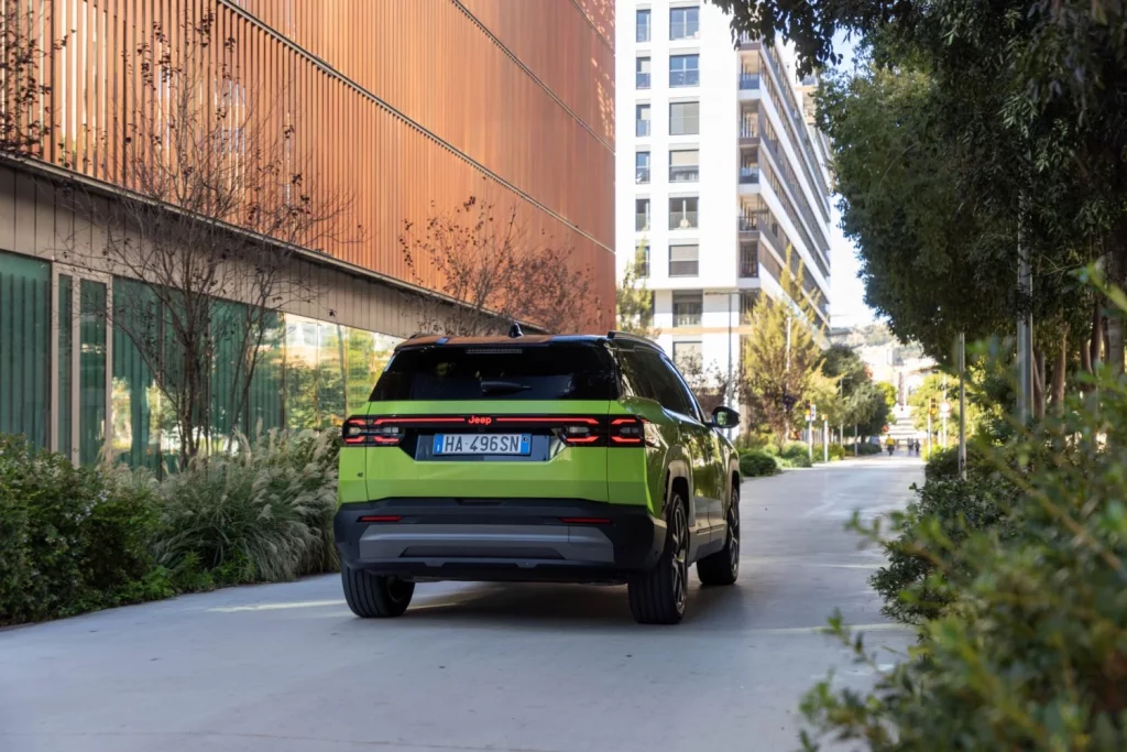 Primera prueba del Jeep Compass: Electrificado, capaz y muy Jeep