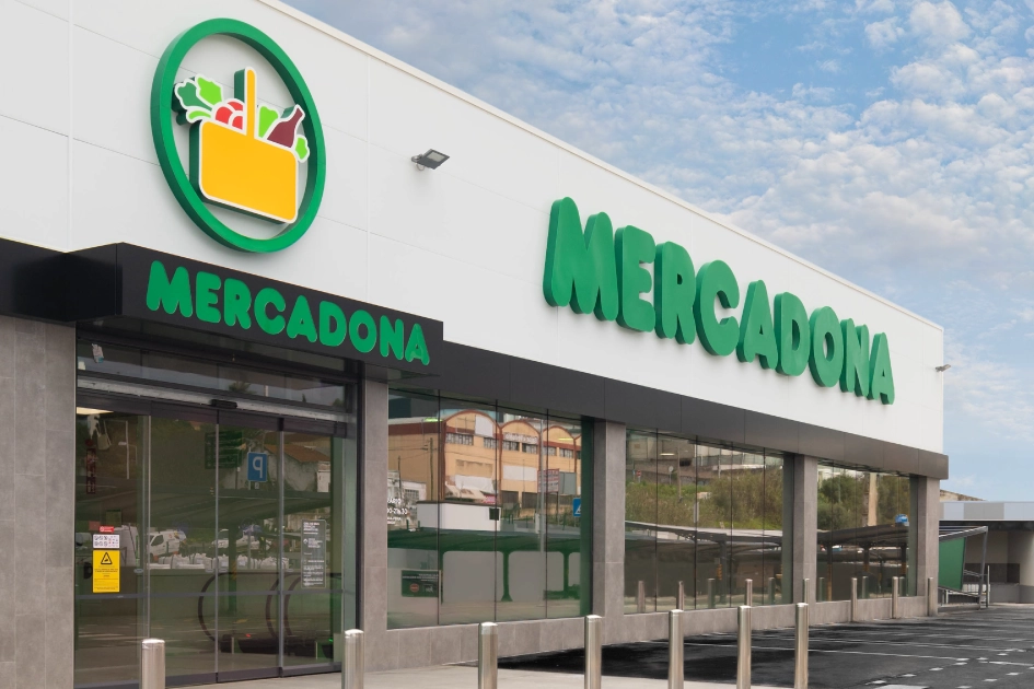 La última oferta de trabajo de Mercadona en la que busca mecánicos sin necesidad de experiencia para pagar sueldos de 2.300 euros 1 Motor16 Mercadona