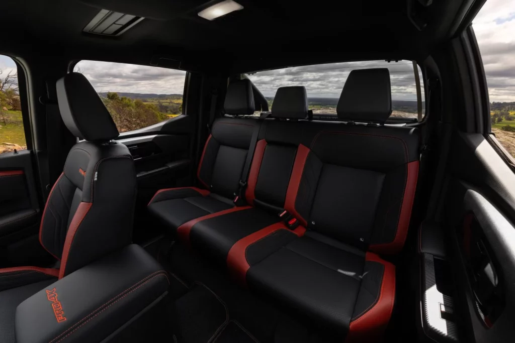 nissan navara d27 australia 12 Motor16