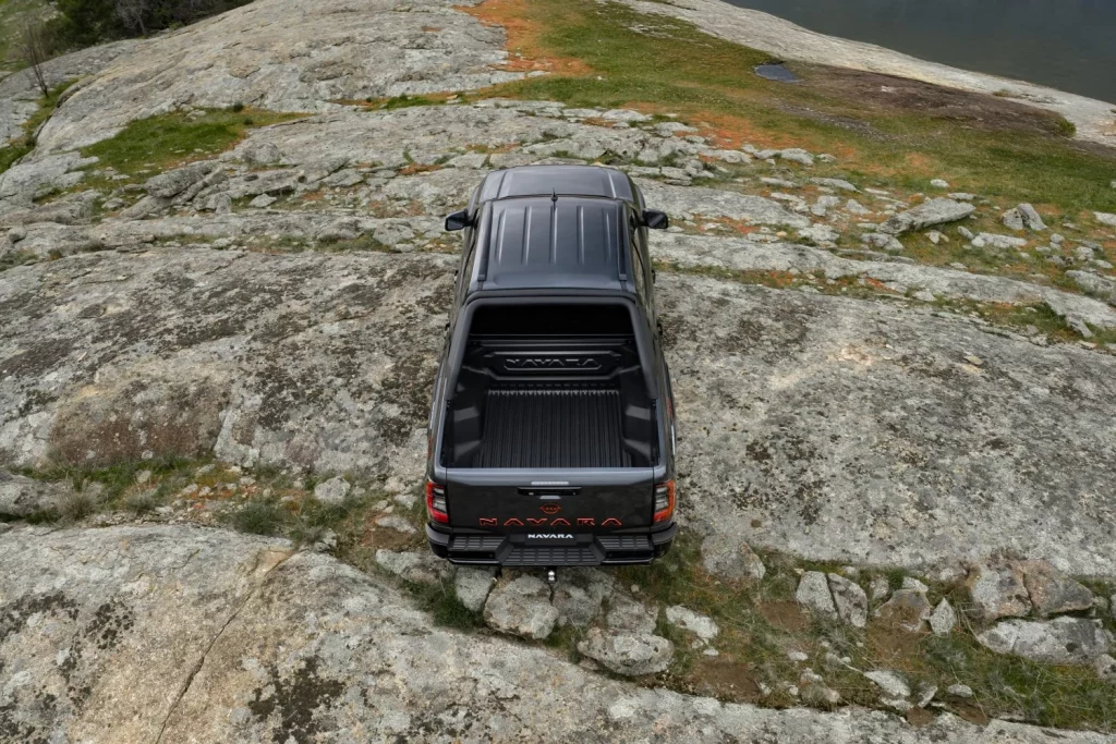 nissan navara d27 australia 17 Motor16