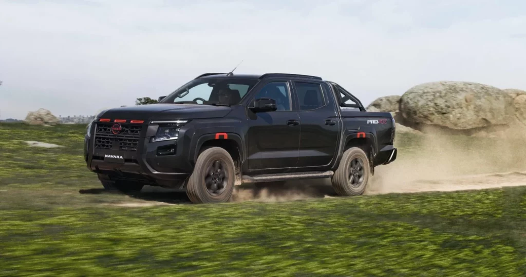 nissan navara d27 australia 25 Motor16