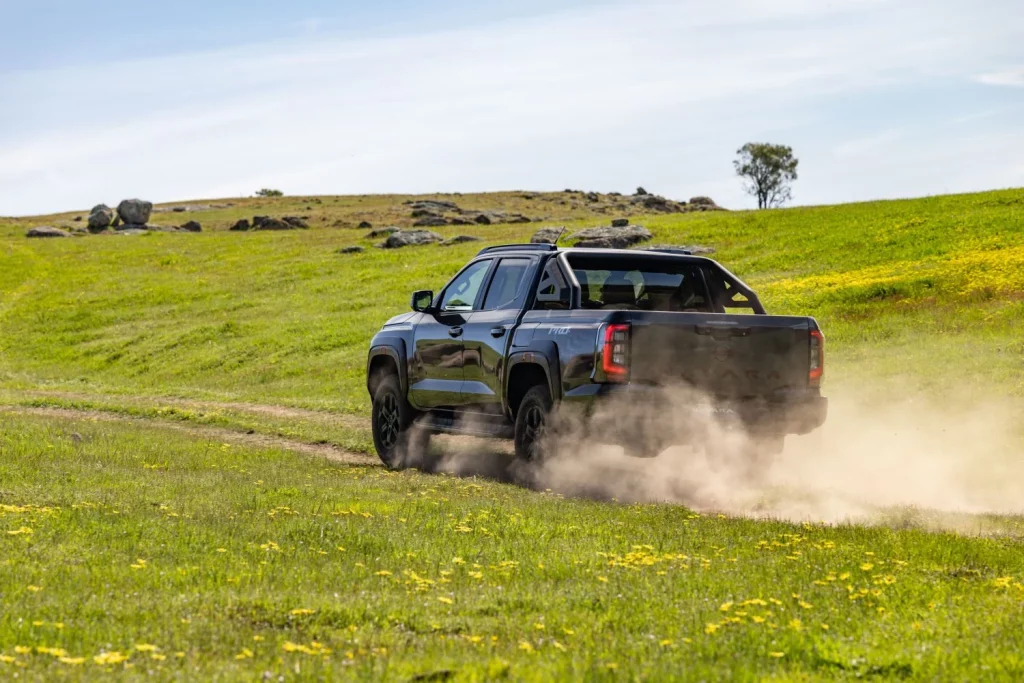 nissan navara d27 australia 27 Motor16