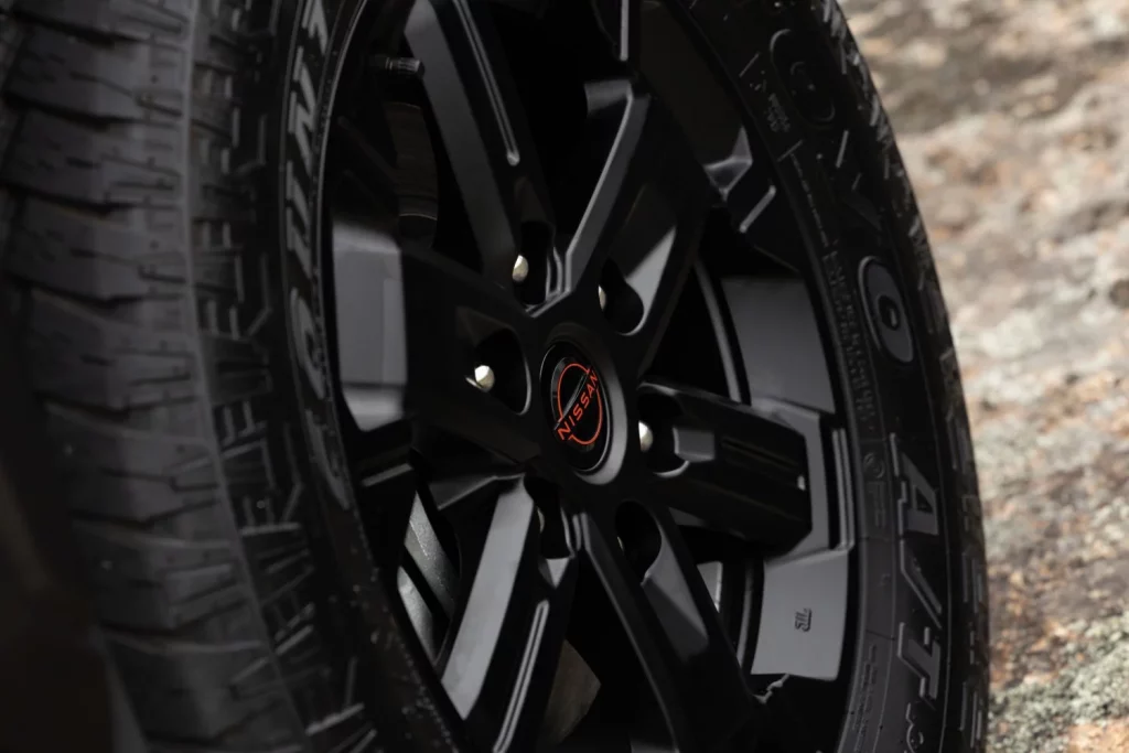 nissan navara d27 australia 9 Motor16