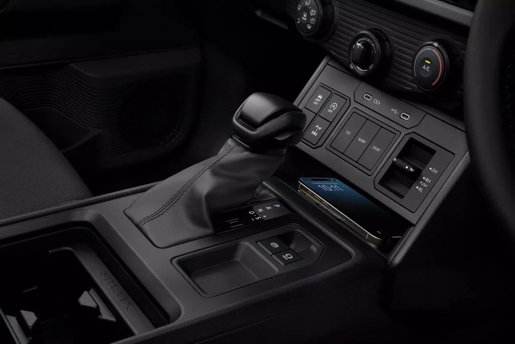 nuevo Toyota Hilux 2026 131 Motor16