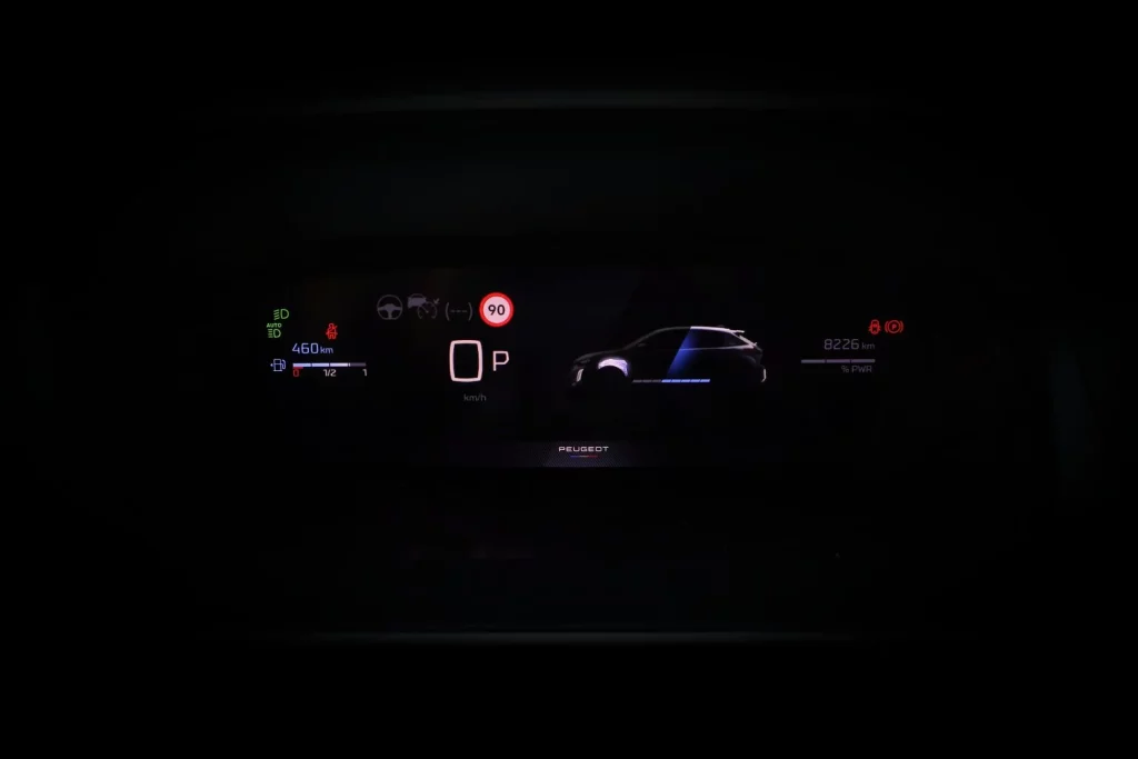 Prueba del Peugeot 208 Hybrid 110 e-DCS6 GT: Ágil y frugal 15 Motor16 Prueba del Peugeot 208 Hybrid 110 e-DCS6 GT: Ágil y frugal