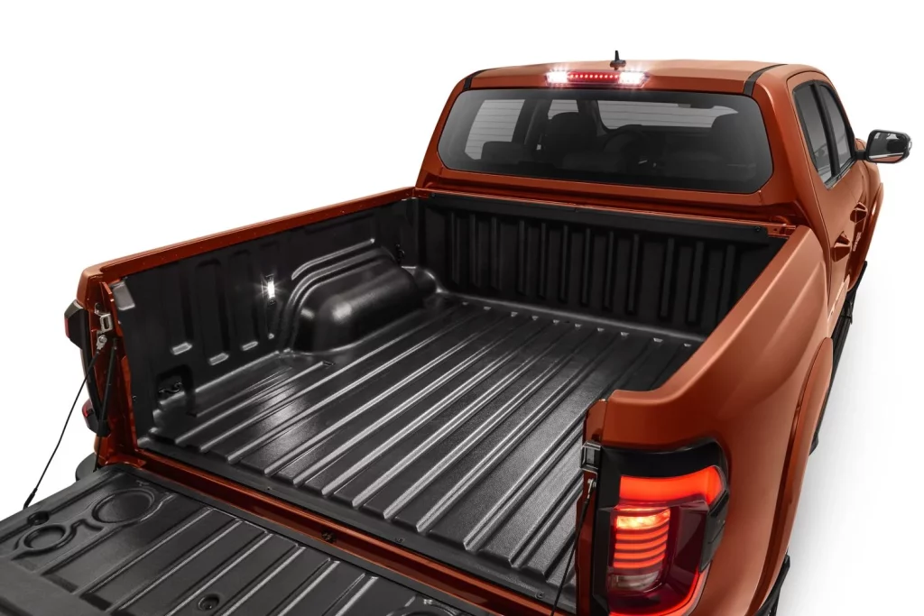 El Ram Dakota revive con ADN chino para venderse en América Latina