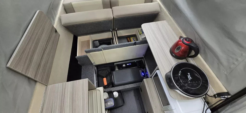 Este Tesla Model 3 remolca una mini-caravana gracias al fallido techo Wheelhome Dashaway eCT 17 Motor16 tesla model 3 camper auto caravana 16 Motor16