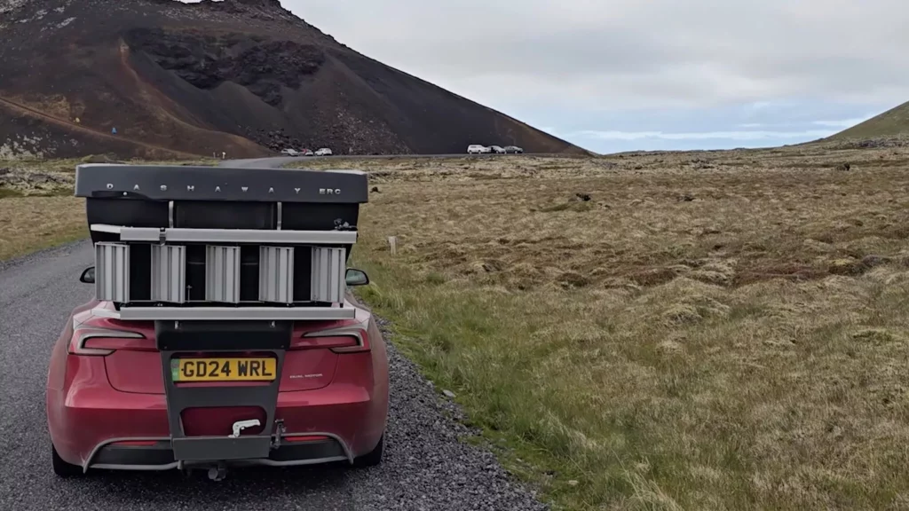 Este Tesla Model 3 remolca una mini-caravana gracias al fallido techo Wheelhome Dashaway eCT 18 Motor16 tesla model 3 camper auto caravana 17 Motor16