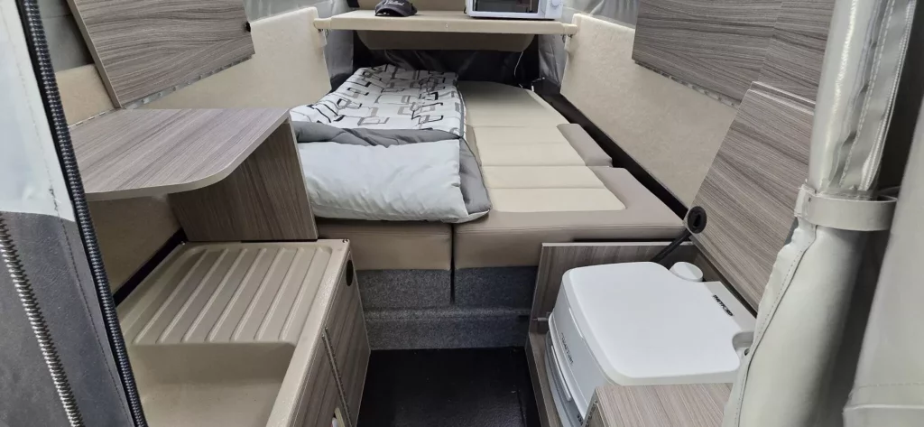 Este Tesla Model 3 remolca una mini-caravana gracias al fallido techo Wheelhome Dashaway eCT 10 Motor16 tesla model 3 camper auto caravana 8 Motor16