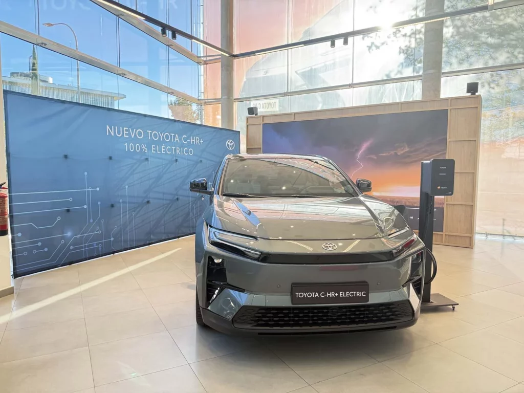 Toyota se va de gira por España para que pruebes su nuevo C-HR+ Electric 3 Motor16 toyotac hrelectric roadshow3 Motor16