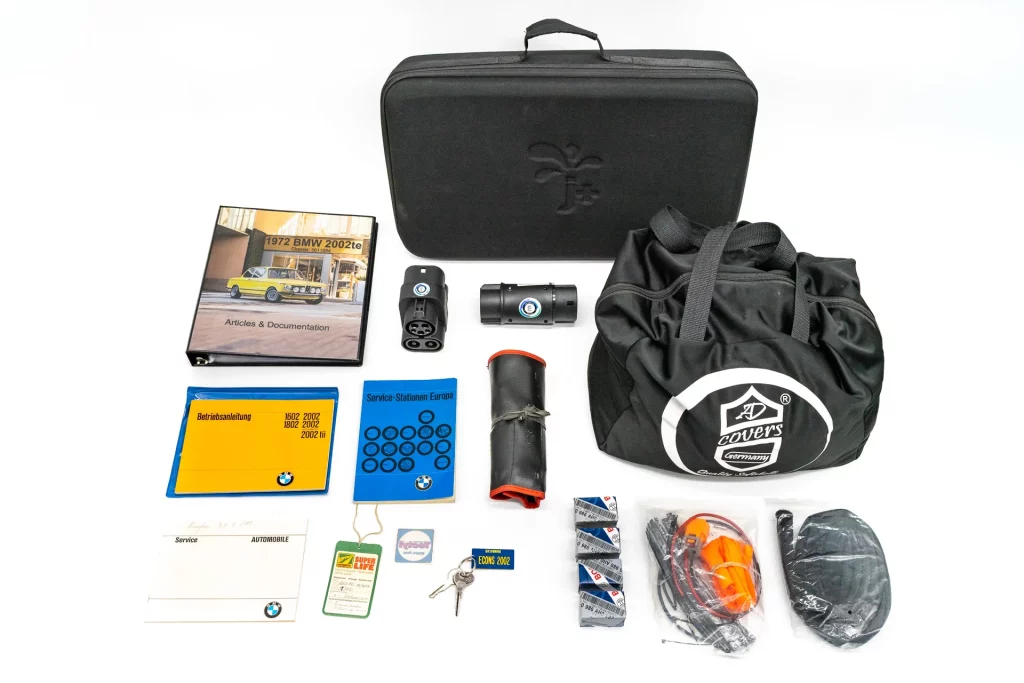 1972 BMW 2002te Bat EV 1 Motor16