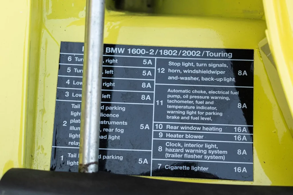 1972 BMW 2002te Bat EV 9 Motor16