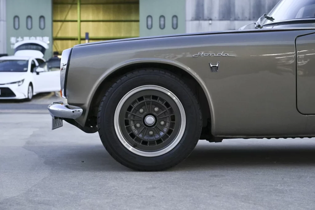 1986 Honda S800 M Coupe 32 Motor16