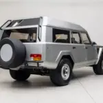 Este abuelo del Lamborghini Urus pasó por Brunéi, trabajó como autobús escolar y se ha vendido por una fortuna