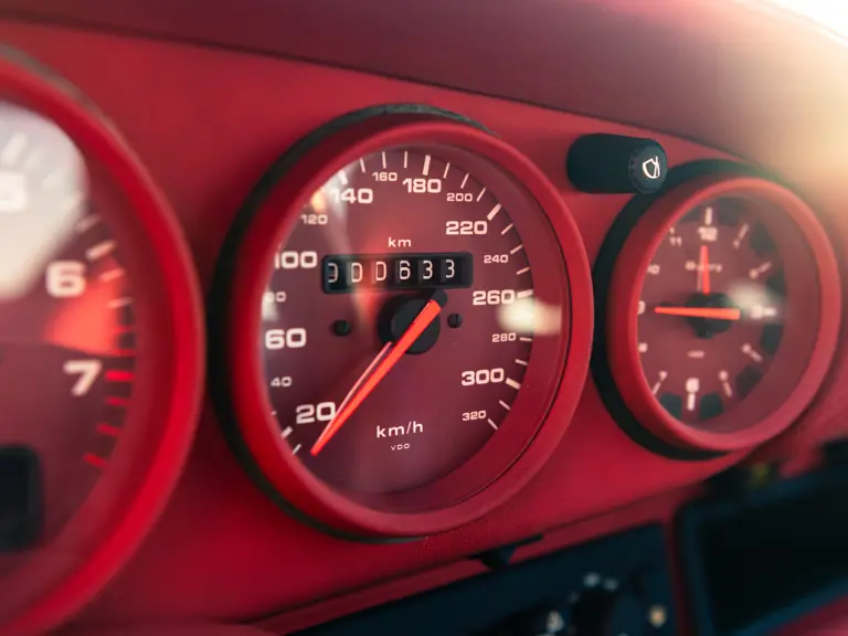 1993 Porsche 911 Turbo S RM Sothebys 15 Motor16