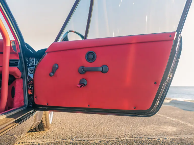 1993 Porsche 911 Turbo S RM Sothebys 6 Motor16