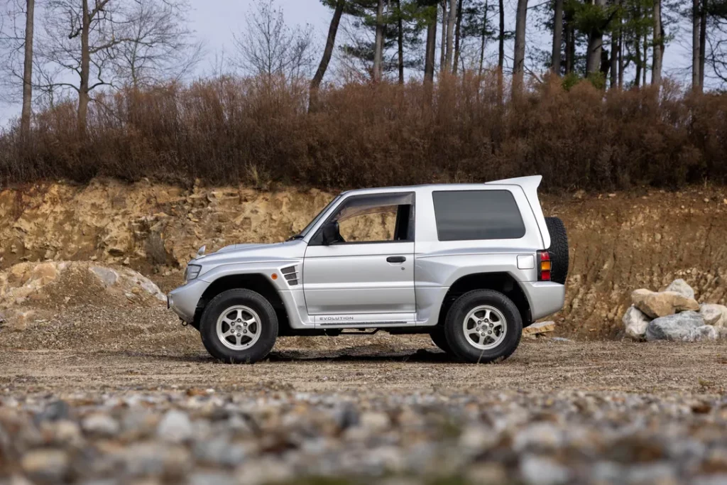 1997 mitsubishi pajero evolution BaT 1 Motor16