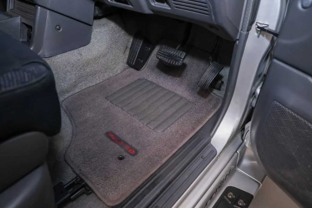 1997 mitsubishi pajero evolution BaT 17 Motor16