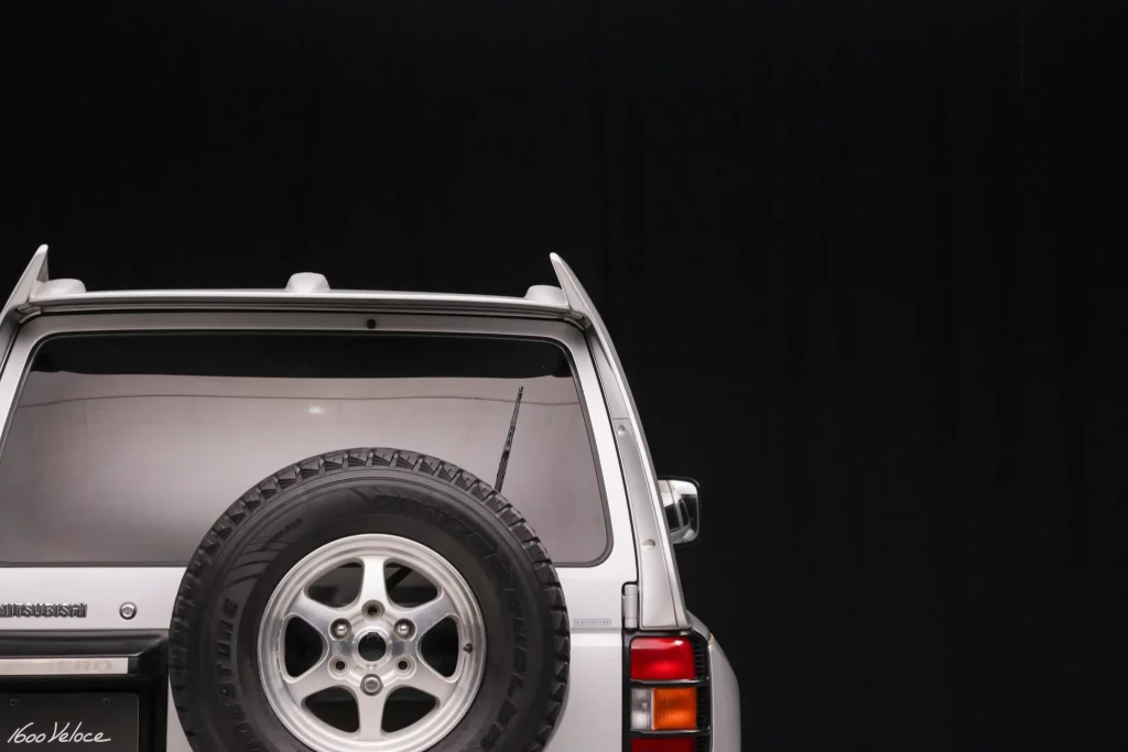 1997 mitsubishi pajero evolution BaT 9 Motor16