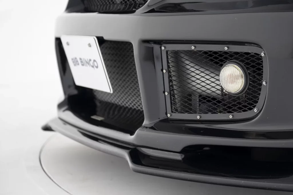 Parece un Nissan GT-R R34 'normal'. Pero es tan especial que costará más de 500.000 euros 9 Motor16 1999 Nissan GT R R34 Tommykaira 17 Motor16