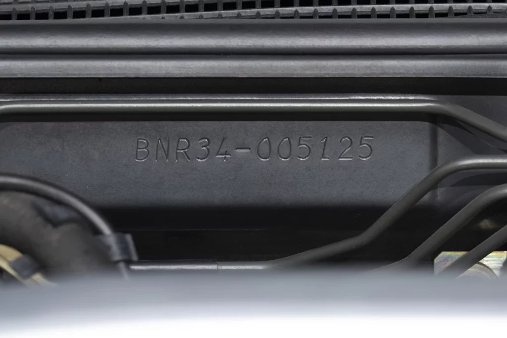 Parece un Nissan GT-R R34 'normal'. Pero es tan especial que costará más de 500.000 euros 27 Motor16 1999 Nissan GT R R34 Tommykaira 9 Motor16