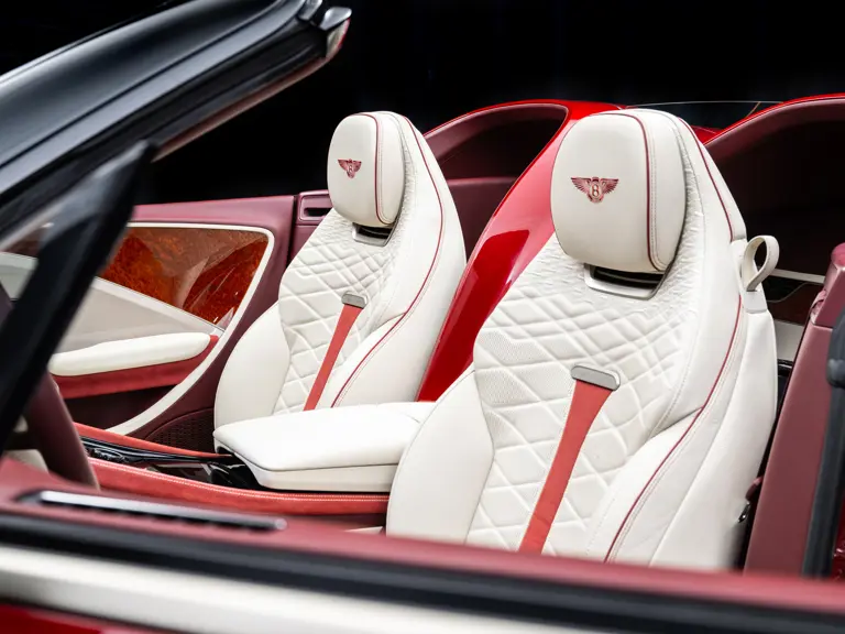 El 'roto' que este Bentley Bacalar subastado por RM Sotheby's le hace a su dueño 31 Motor16 2020 Bentley Bacalar Sothebys 13 Motor16